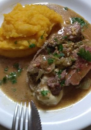 Una foto de Colita de cuadril rellena al horno sin desperdicio ♥️