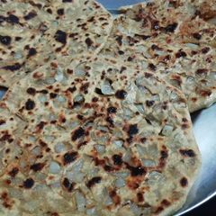 A picture of Onion Paratha.