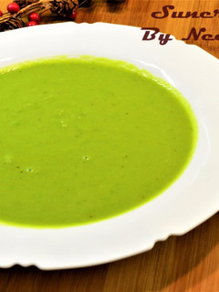 A picture of Green Peas Soup.