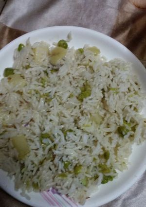 A picture of Matar pulao.