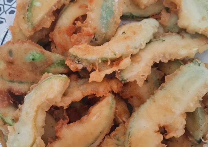 Foto principal de Aguacate en tempura y mayonesa de miel