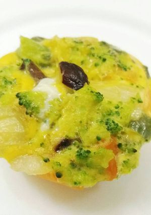 Hình của món Muffin trứng thập cẩm.