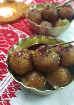সুজির গুলাব জামুন (soojir gulab jamun recipe in Bengali) রেসিপির প্রধান ছবি