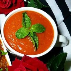 A picture of Tomato soup.