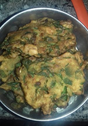 A picture of Palak Pakora.