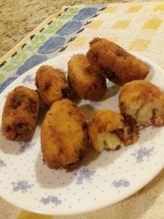 Una foto de Croquetas de jamón caseras