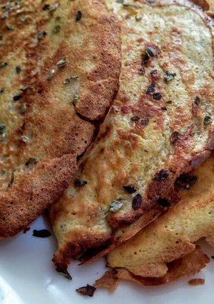 Una foto de CREPAS rellenas con Atún a la Napolitana...!🍅