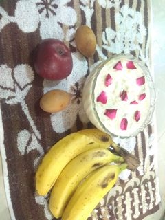 ફ્રુટ સલાડ (Fruit Salad Recipe In Gujarati) રેસીપી મુખ્ય ફોટો