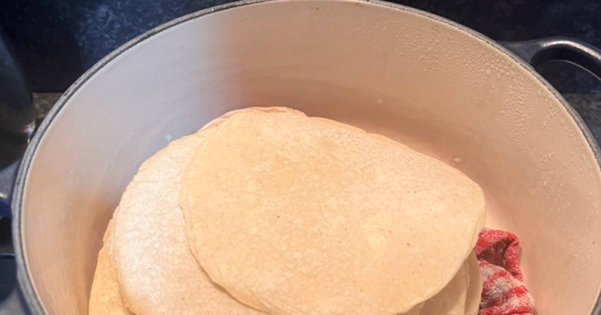 Homemade corn flour taco tortillas Recipe by Gavin Morrice Cookpad