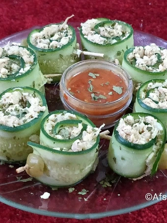 Easy Steps to Prepare Recipes Cucumber Roll the So Delicious Make You Drink.