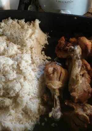 A picture of Crock-Pot Honey Garlic Chicken legs.