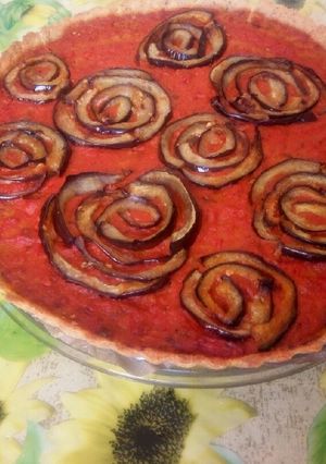 Une photo de Tarte aux aubergines🍆🍆🍅