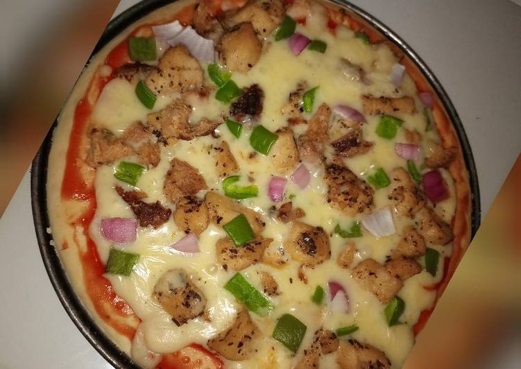 Steps to Make Speedy Chicken Fajita Pizza