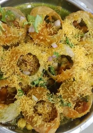 #પાણી પૂરી(pani puri recipe in Gujarati) રેસીપી મુખ્ય ફોટો
