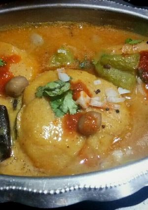 દાળ કચોરી(dal kachori in Gujarati) રેસીપી મુખ્ય ફોટો