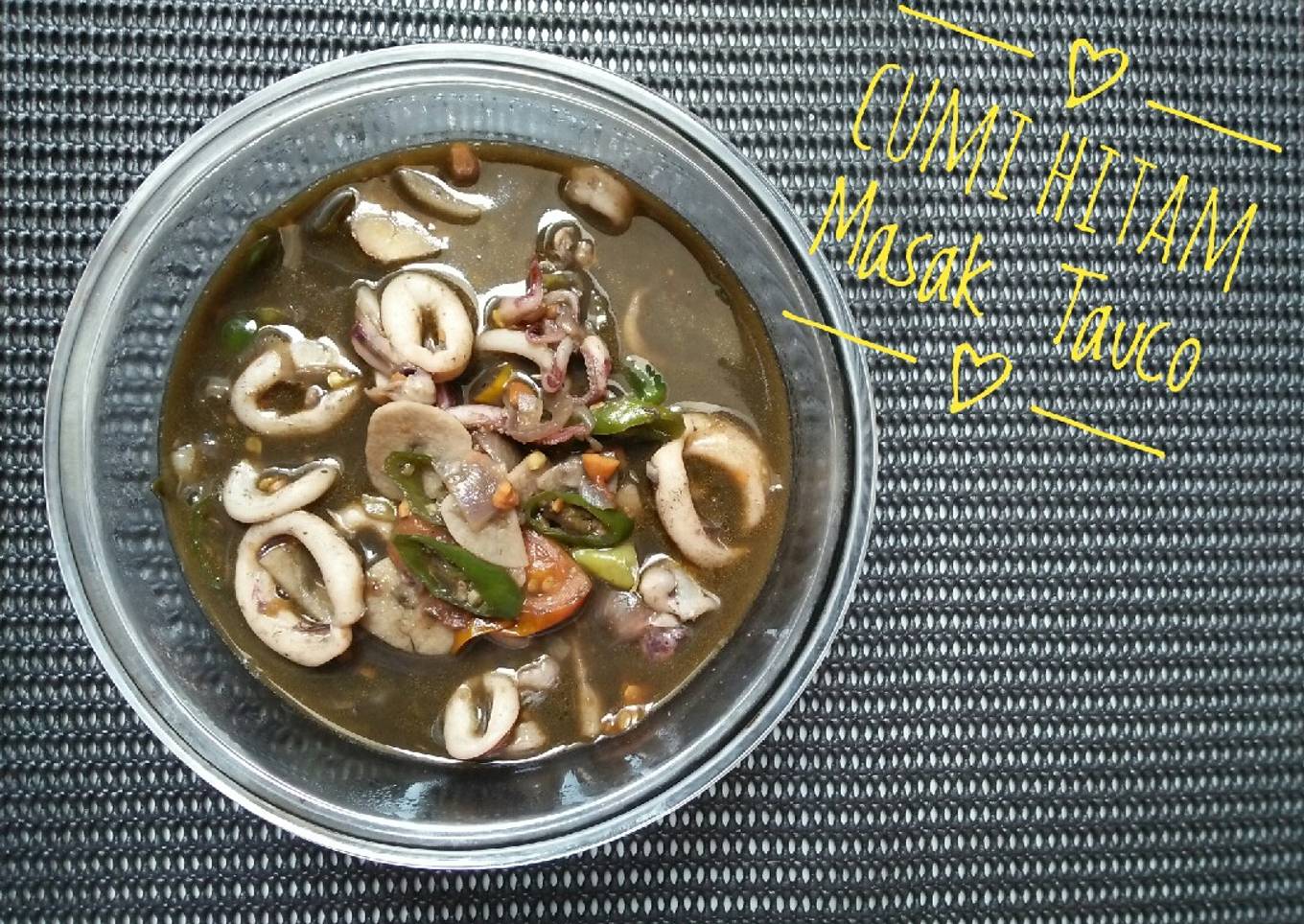 Tauko direbus dengan cumi