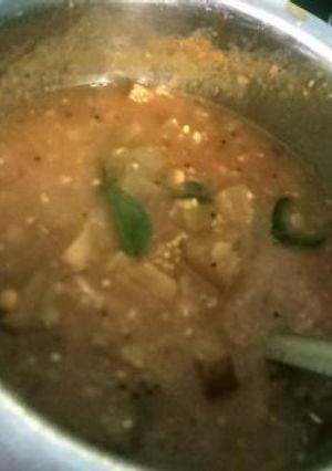 A picture of Katharikai (Brinjal)Rasavangi.