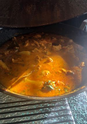 A picture of Fireball Chicken Curry.