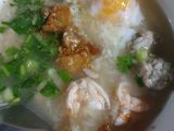 ข้าวต้มกุ้ง+หมูเด้ง+ไข่ออนเซน
