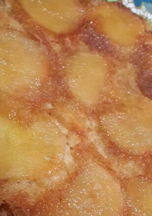 Una foto de Torta de manzana invertida