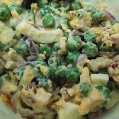 A picture of English Pea Salad.