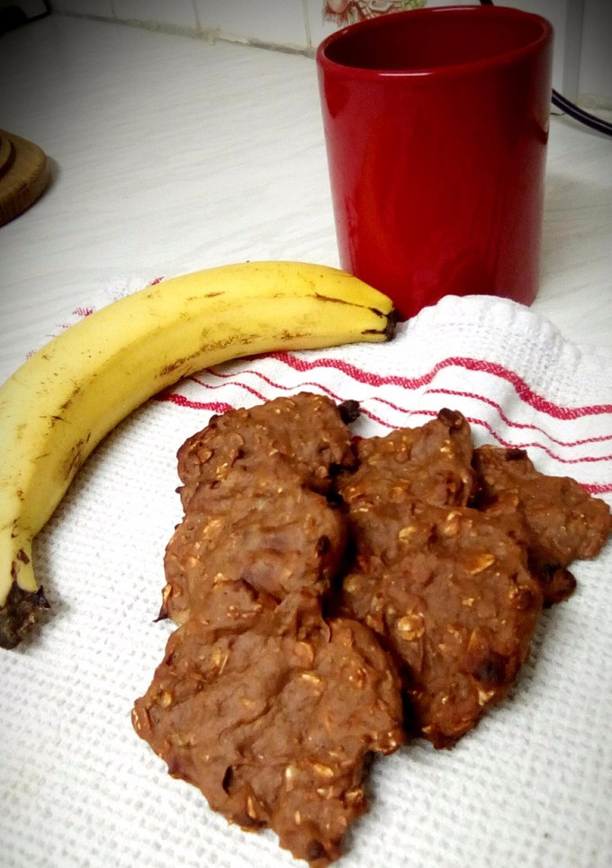 Una foto de Galletas proteicas de chocolate y plátano