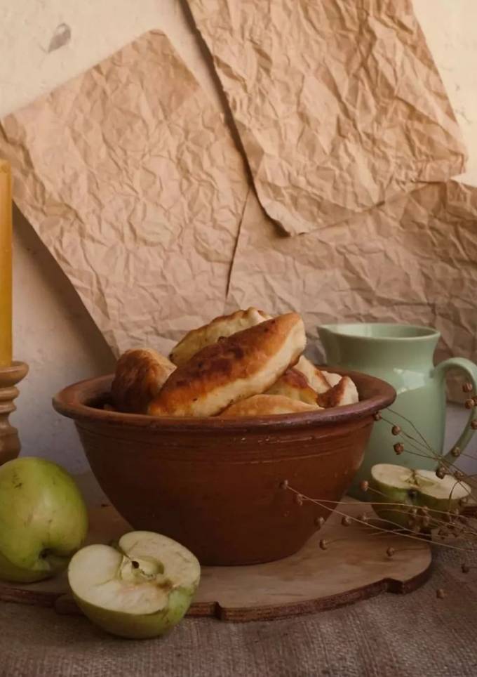 Смажені пиріжки з яблуками🍏