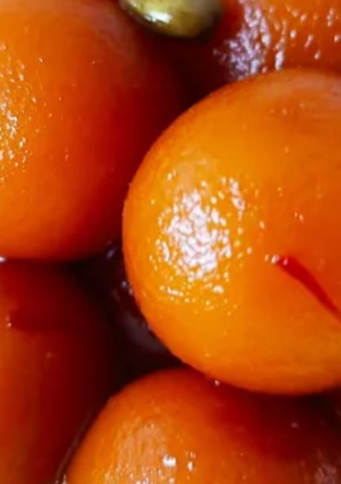 பிரட் குலாப் ஜாம்(bread gulab jamun recipe in tamil) செய்முறை முக்கிய புகைப்படம்