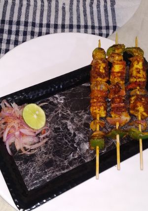 A picture of TawaPaneerTikka.