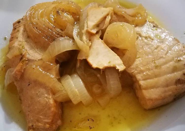 Atún encebollado más que fácil