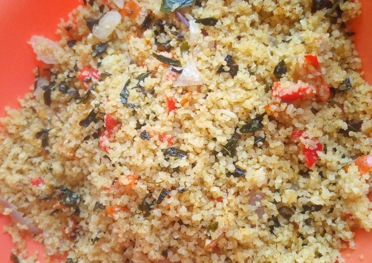 Steps to Make Any-night-of-the-week Crushed Rice and Moringa(Zogale)