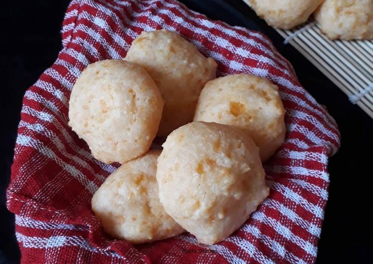 Step-by-Step Guide to Make Quick Brazilian Cheese Bread (PAO DE QUEIJO)