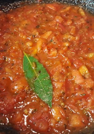 Una foto de Salsa de tomate rápida