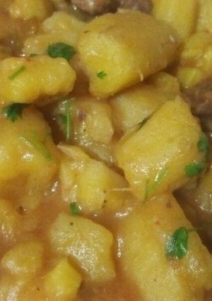 A picture of Beef matoke.