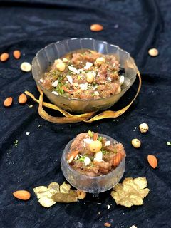 मखाने का हलवा (makhane ka halwa recipe in Hindi) रेसिपी मुख्य फोटो