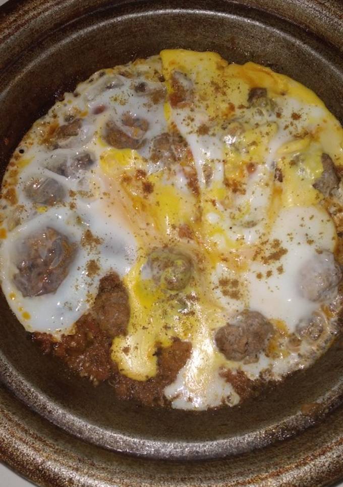 طاجين كفتة بالبيض