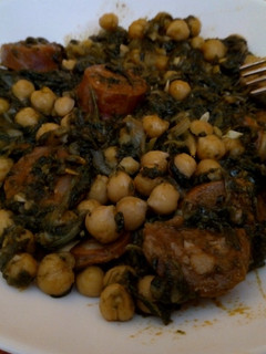 Una foto de Garbanzos con espinacas
