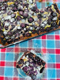 Una foto de Clafoutis de cerezas 🍒
