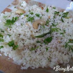 A picture of Idli upma.
