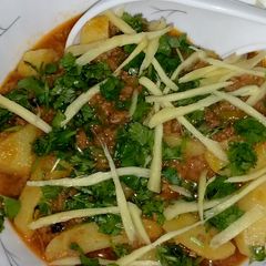 A picture of Aloo keema.