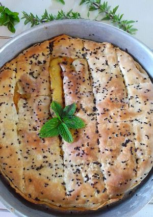 Φωτογραφία της συνταγής Πατατόπιτα νηστίσιμη με χωριάτικο φύλλο🥔🥕🌶