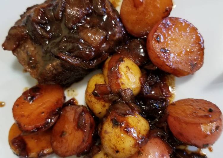 Recipe of Quick Roasted Boneless Short Ribs + Baby Potatoes