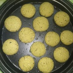A picture of Perl milet masala cookies.