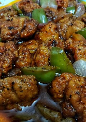 চিলি চিকেন (chilli chicken recipe in bengali) রেসিপির প্রধান ছবি