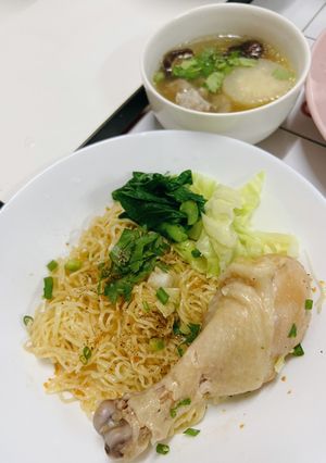 รูปของ ก๋วยเตี๋ยวน่องไก่