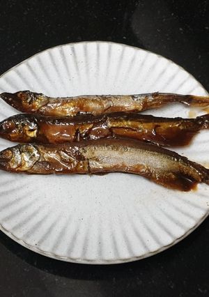 柳葉魚佃煮～簡易日本家常料理、下酒菜 的食譜成品照片