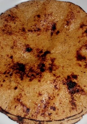 मक्का की रोटी (Makka ki roti recipe in Hindi) रेसिपी मुख्य फोटो