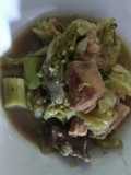 Puerco con hierbas frescas