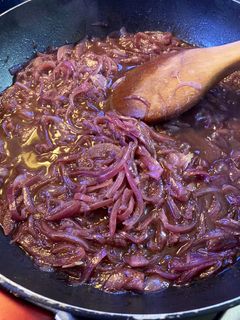 Lilahagyma-lekvár recept fotója
