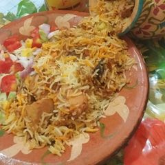 A picture of Chicken biryani.